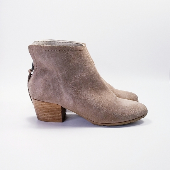 Kenneth Cole Reaction Pil-age Ankle Booties Tan Suede Back Zip Tassels Size 6.5 - Picture 3 of 11